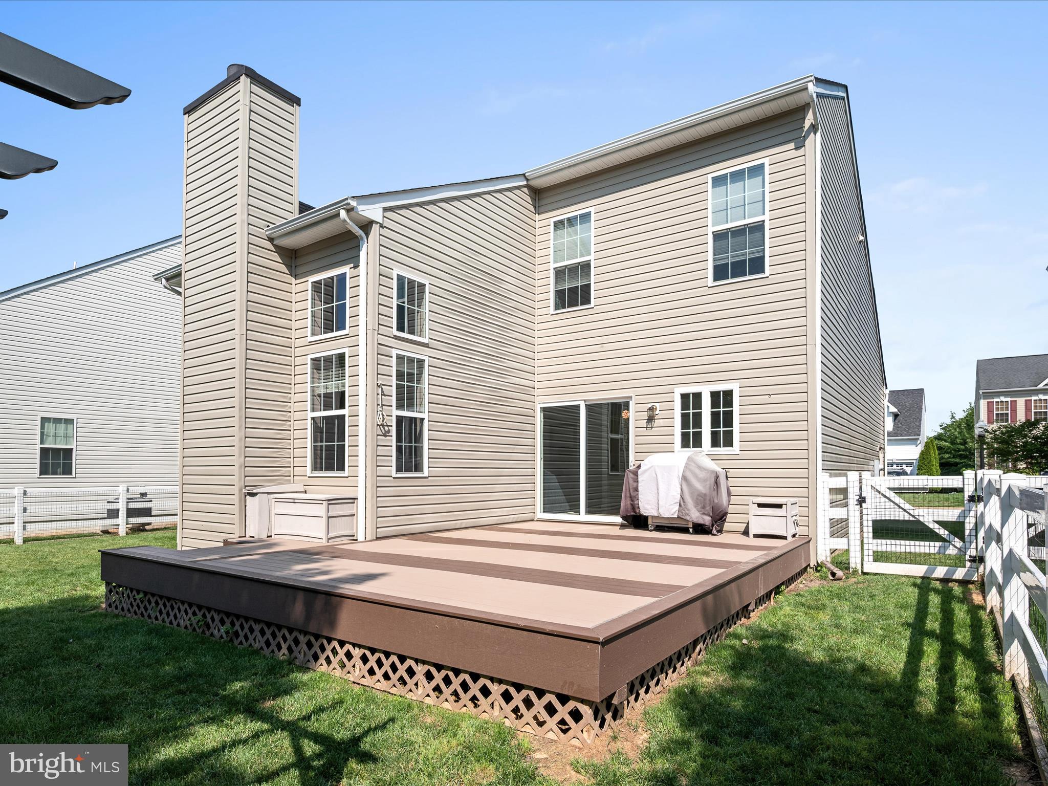 LAKE POINT ROUND HILL - Residential