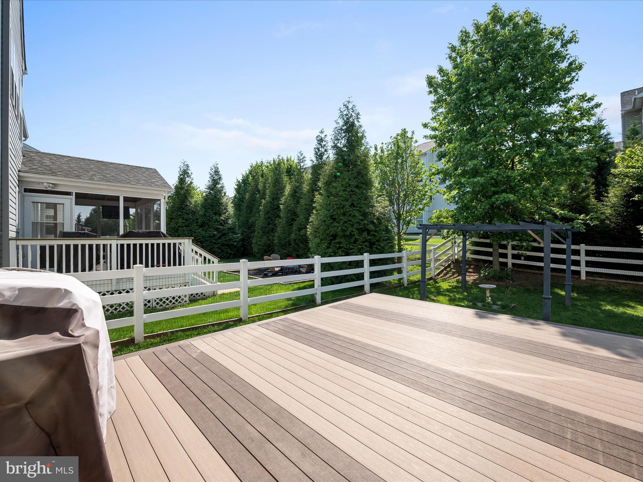 LAKE POINT ROUND HILL - Residential