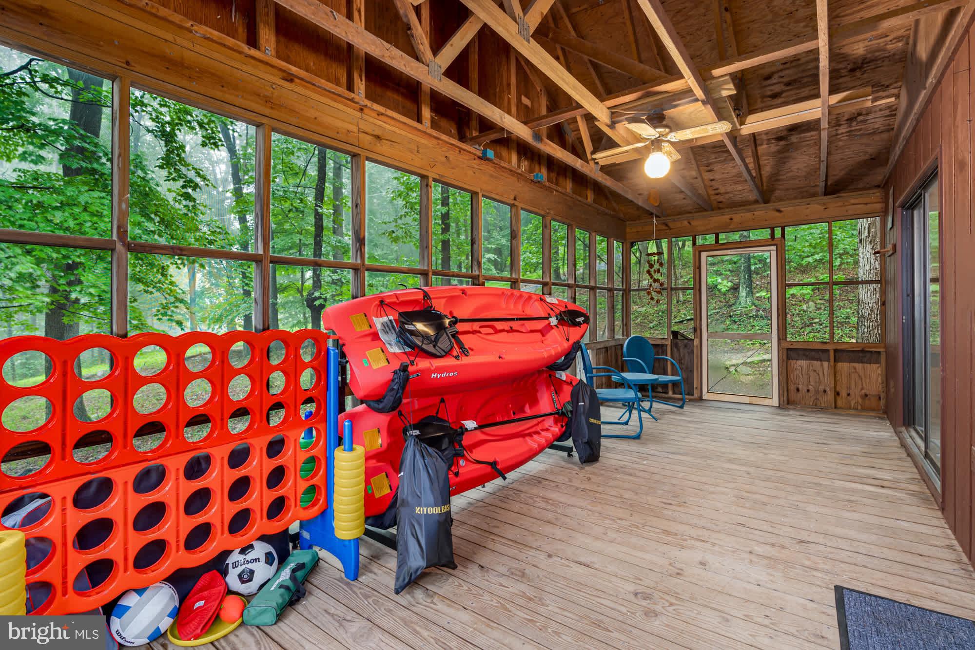 ROUSE MOUNTAIN - Residential