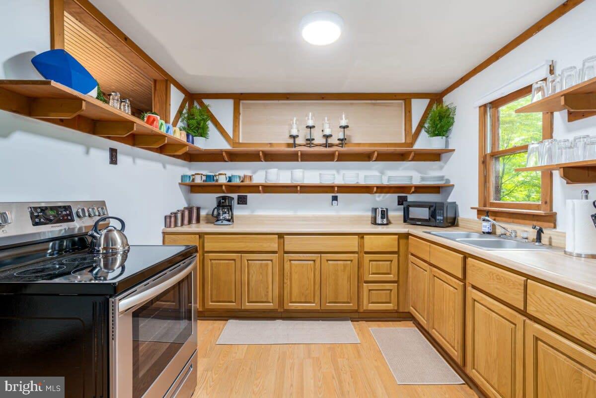 ROUSE MOUNTAIN - Residential