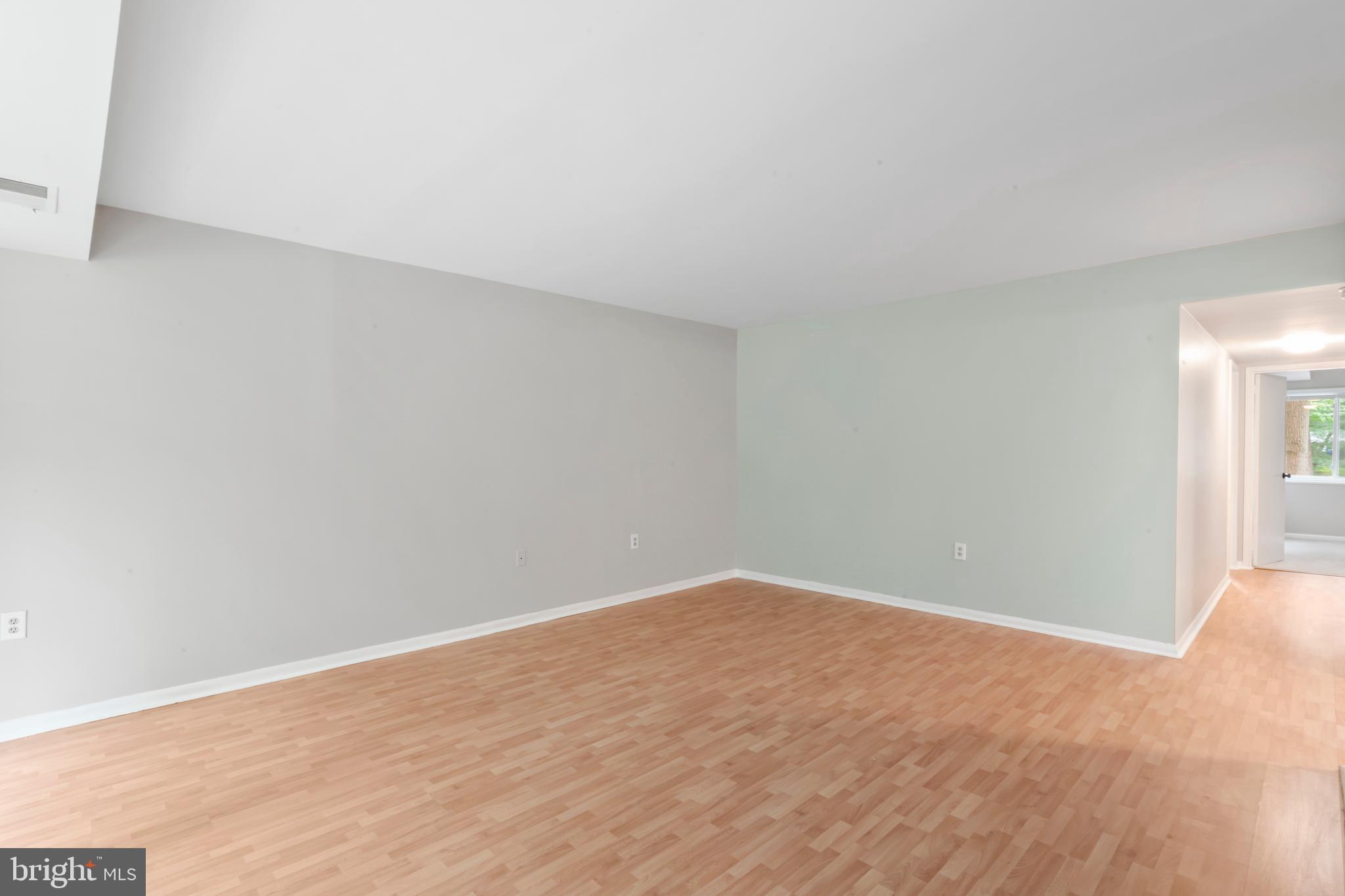 1422 NORTHGATE SQUARE 12B