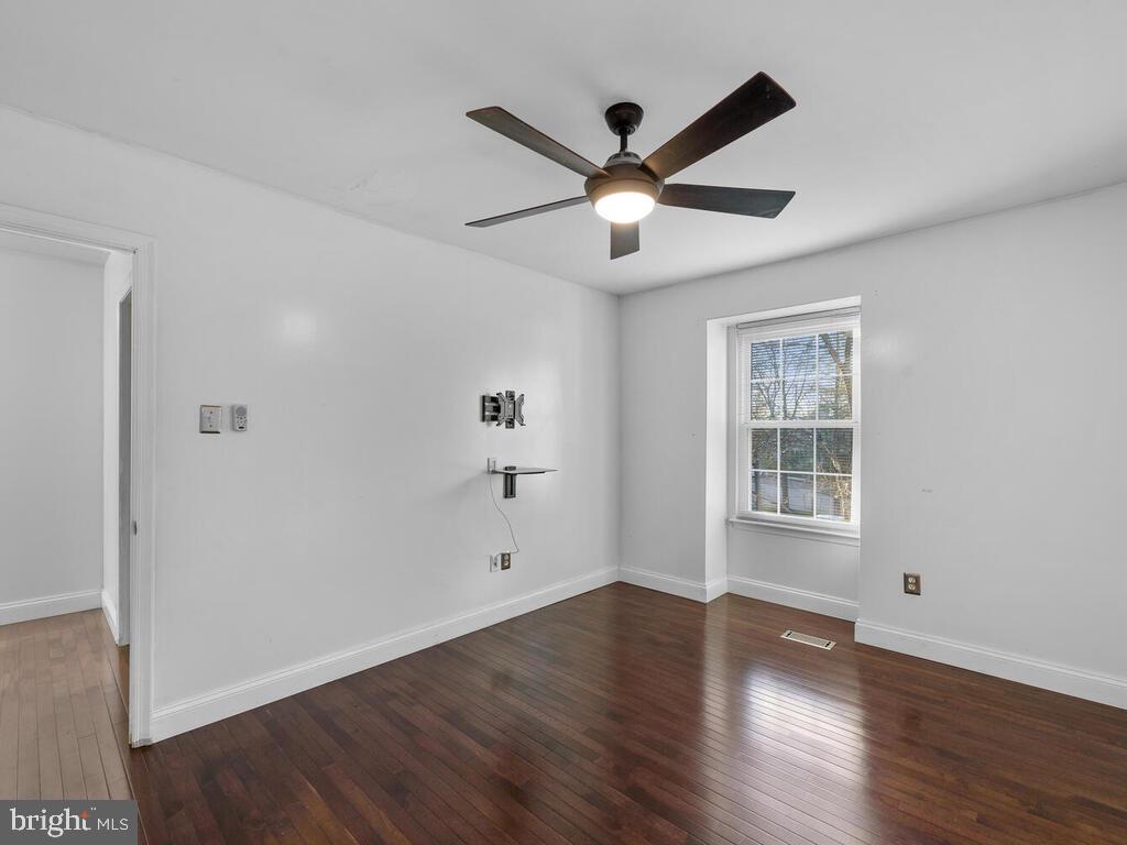 HICKORY RIDGE - Residential Lease