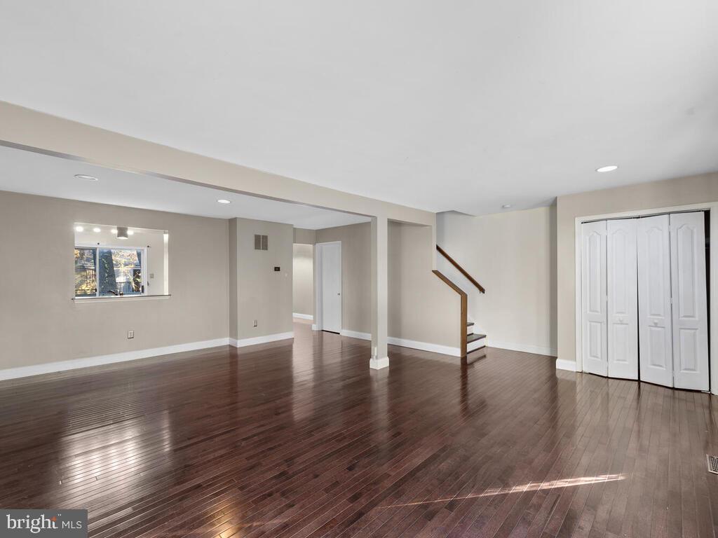 HICKORY RIDGE - Residential Lease