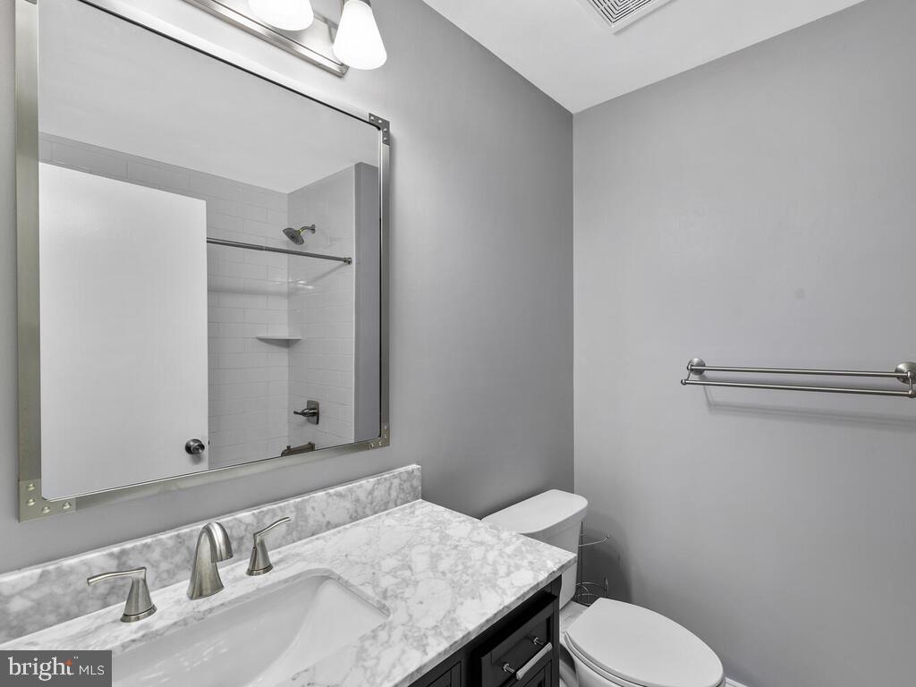 HICKORY RIDGE - Residential Lease