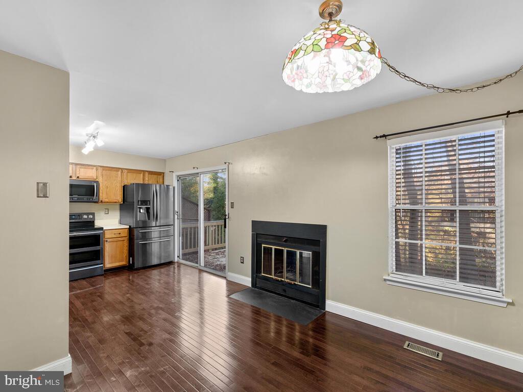 HICKORY RIDGE - Residential Lease