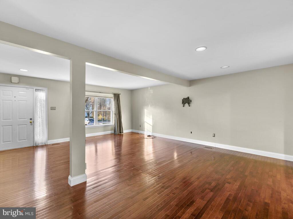 HICKORY RIDGE - Residential Lease