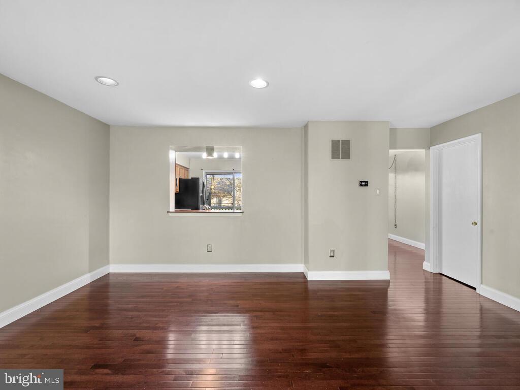 HICKORY RIDGE - Residential Lease