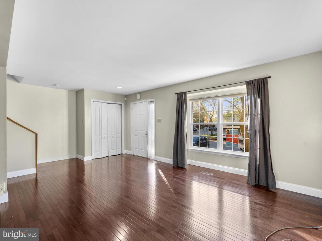 HICKORY RIDGE - Residential Lease