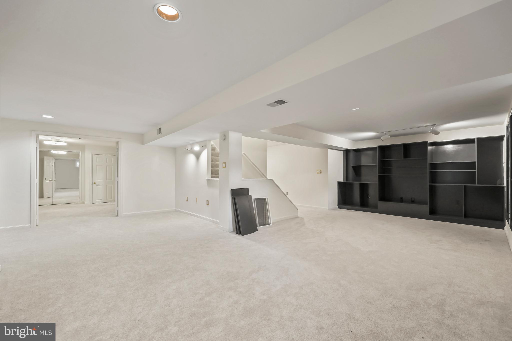 VIRGINIA RUN - Residential