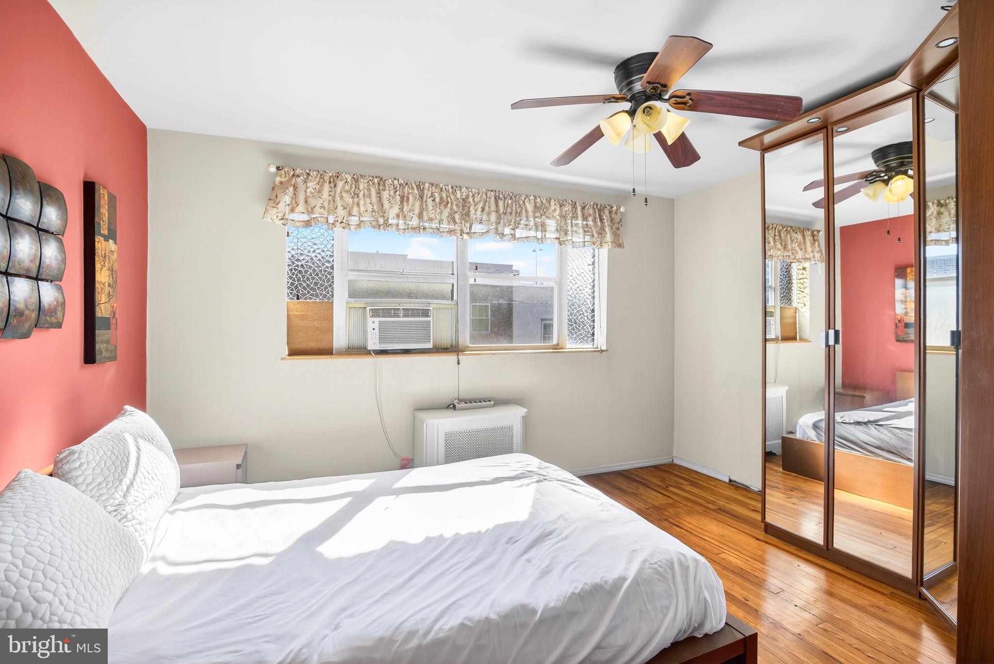 PHILADELPHIA (SOUTH) - Residential