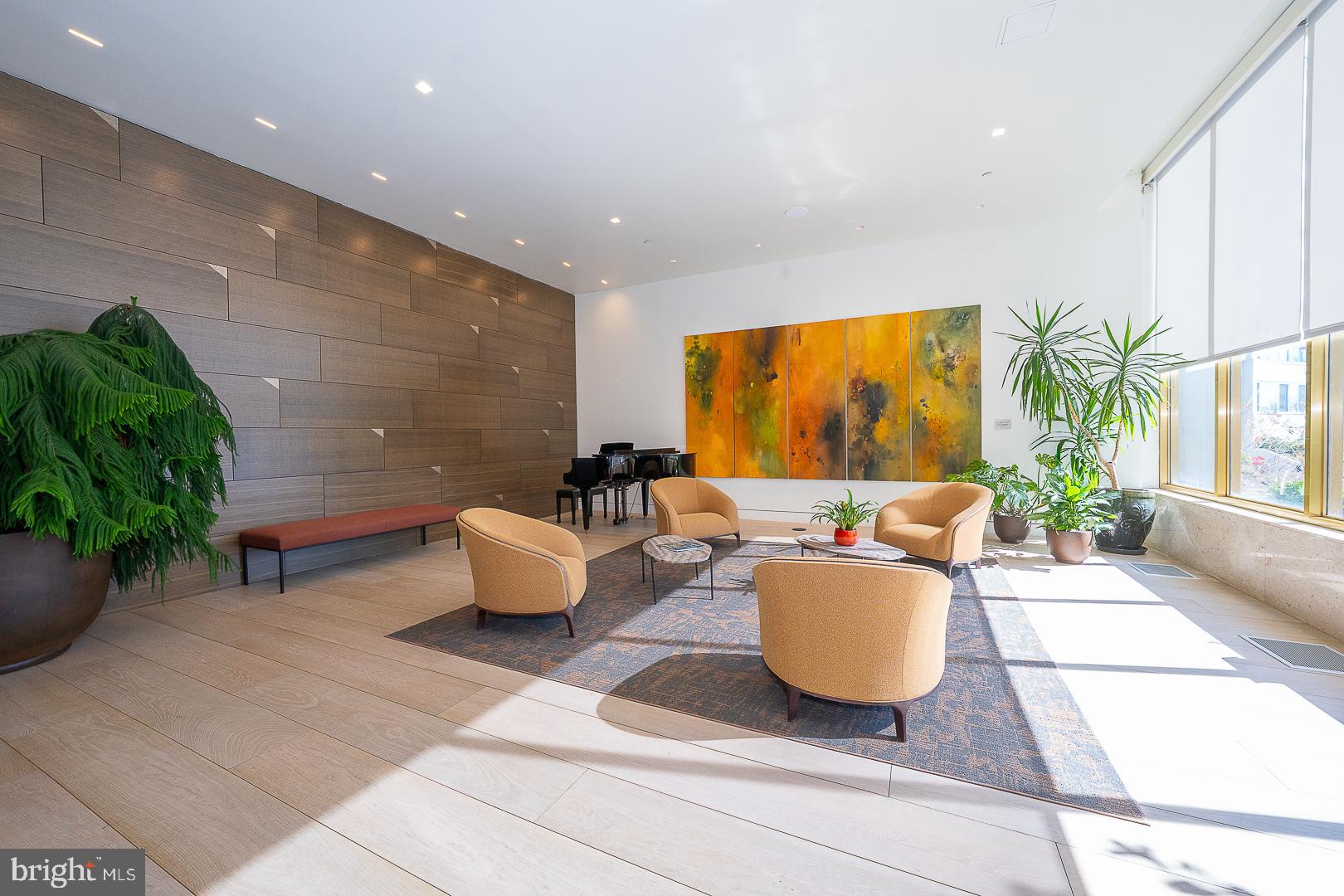 ART MUSEUM AREA - Residential