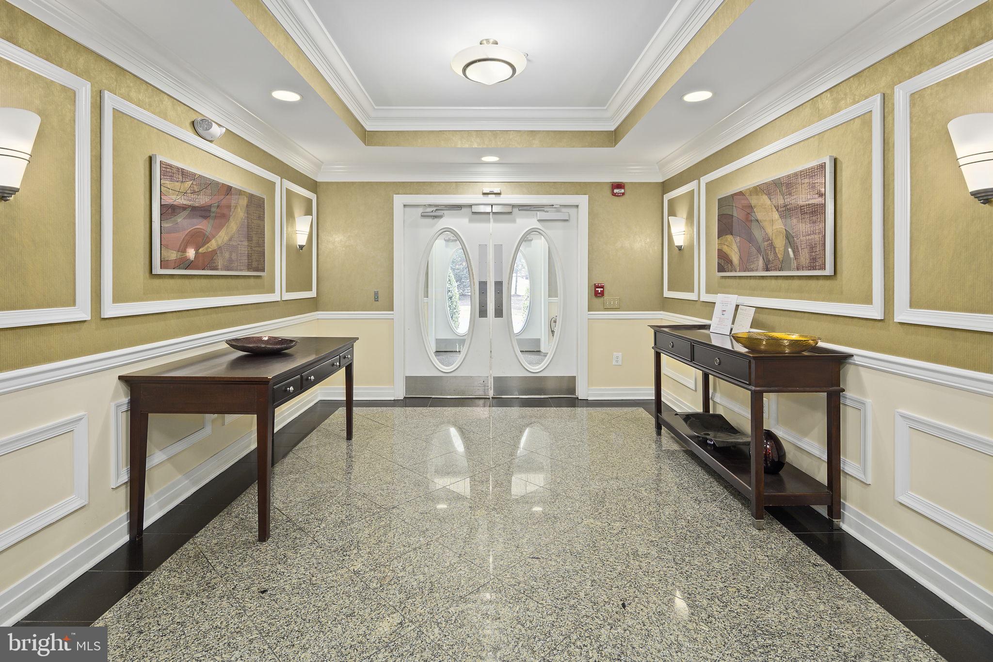 HIDDENBROOK - Residential