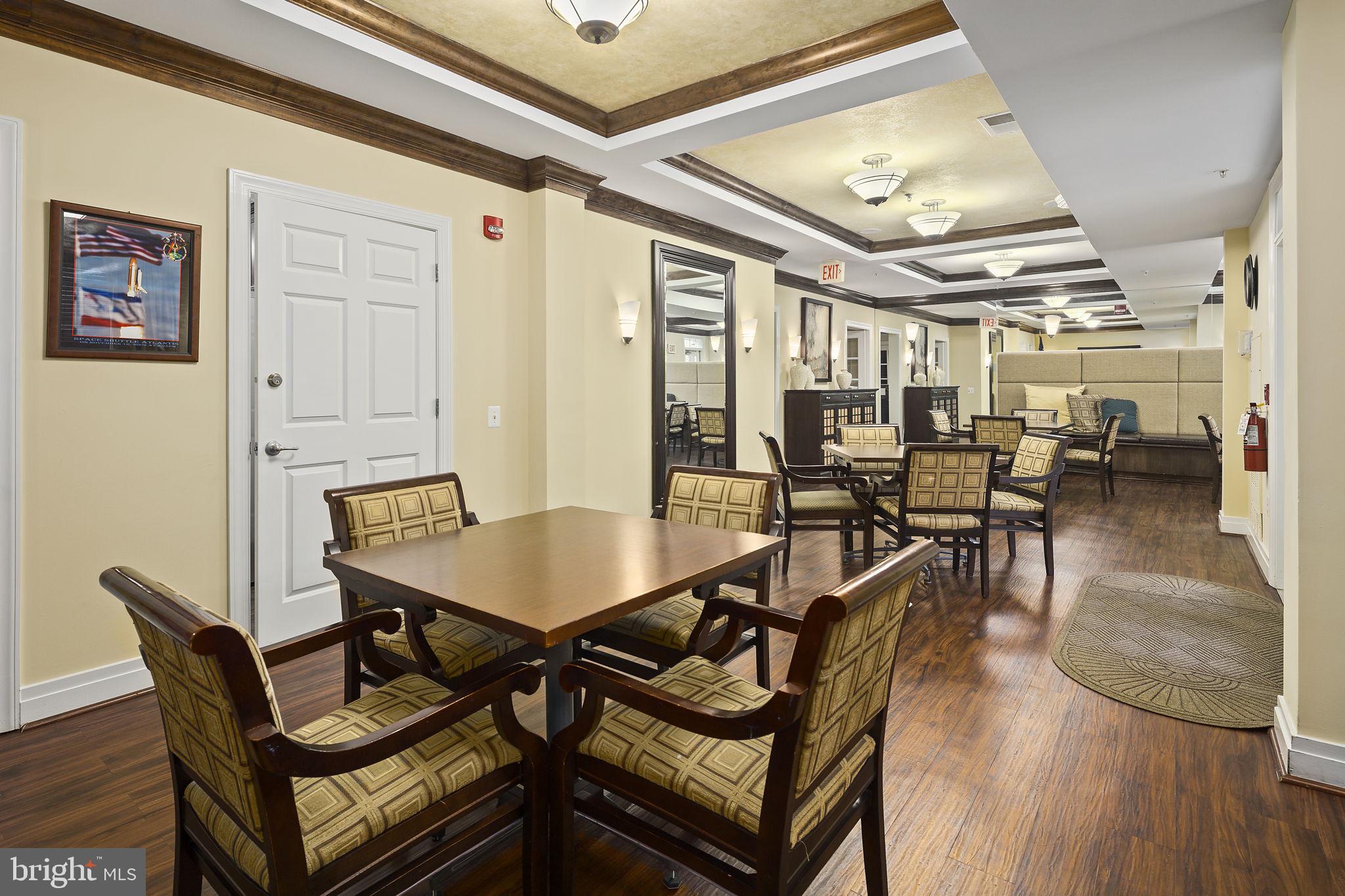 HIDDENBROOK - Residential