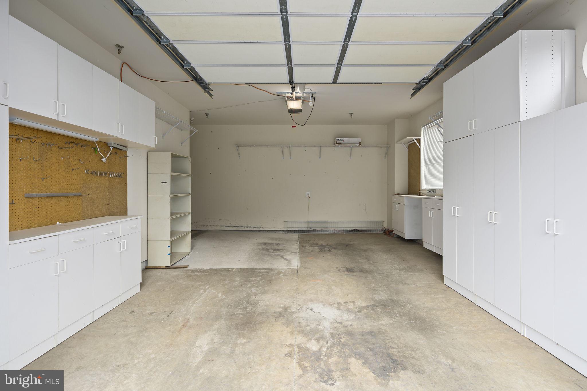 HIDDENBROOK - Residential