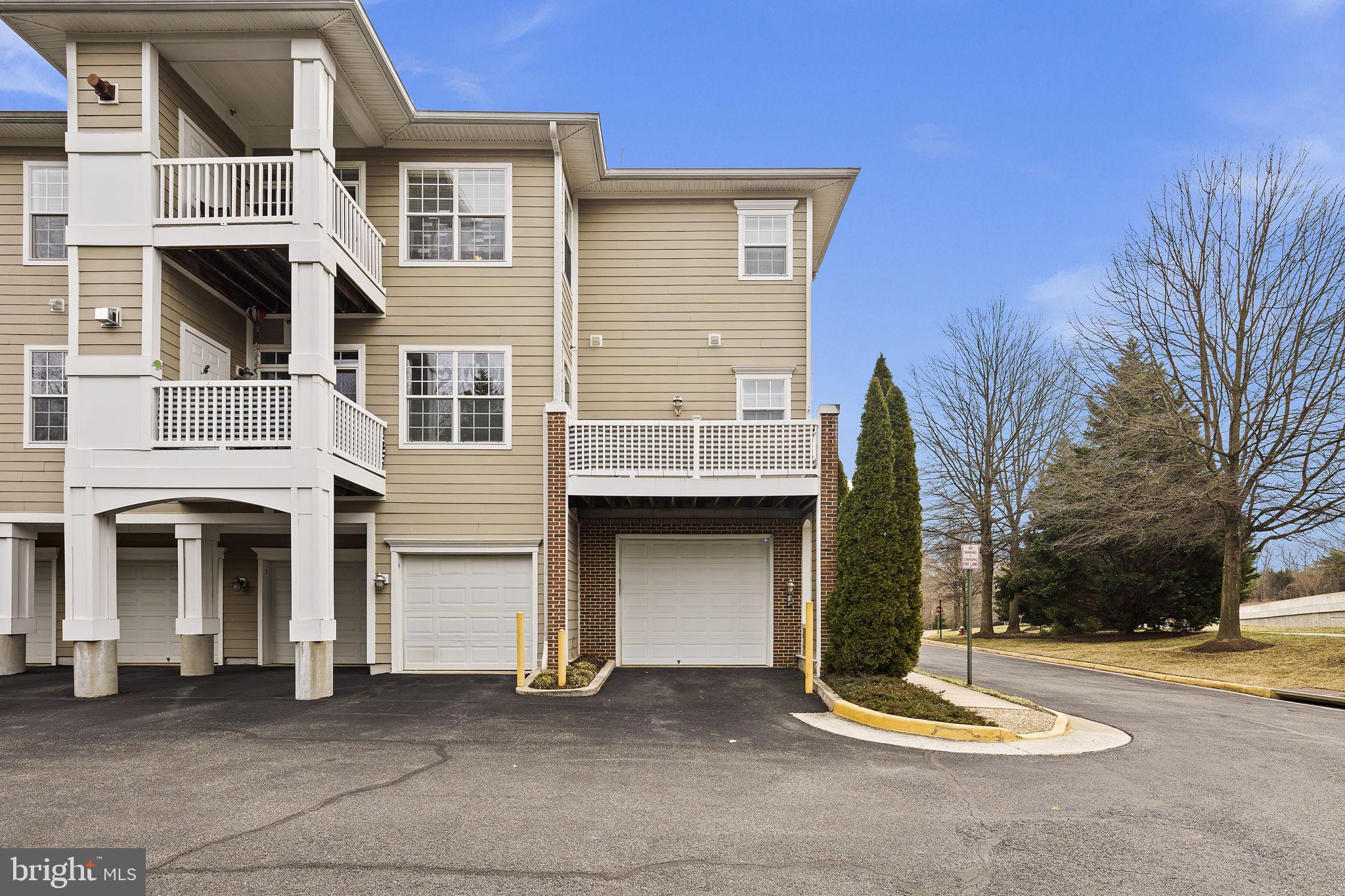 HIDDENBROOK - Residential