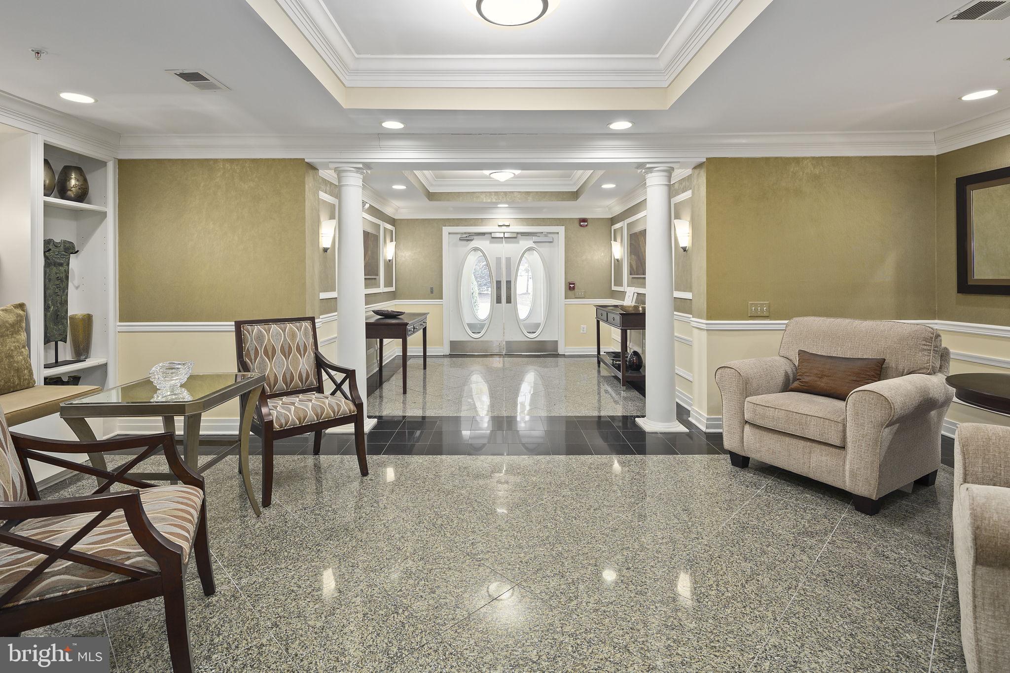 HIDDENBROOK - Residential