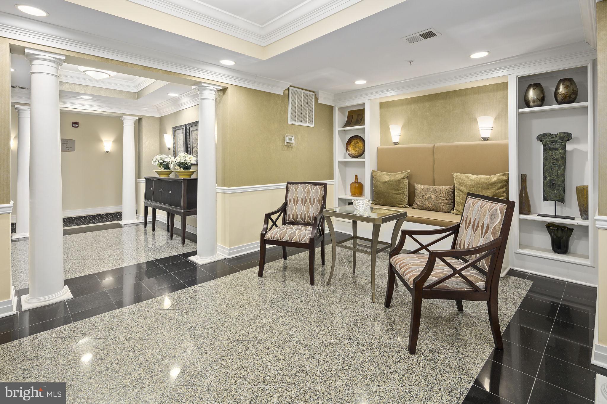 HIDDENBROOK - Residential