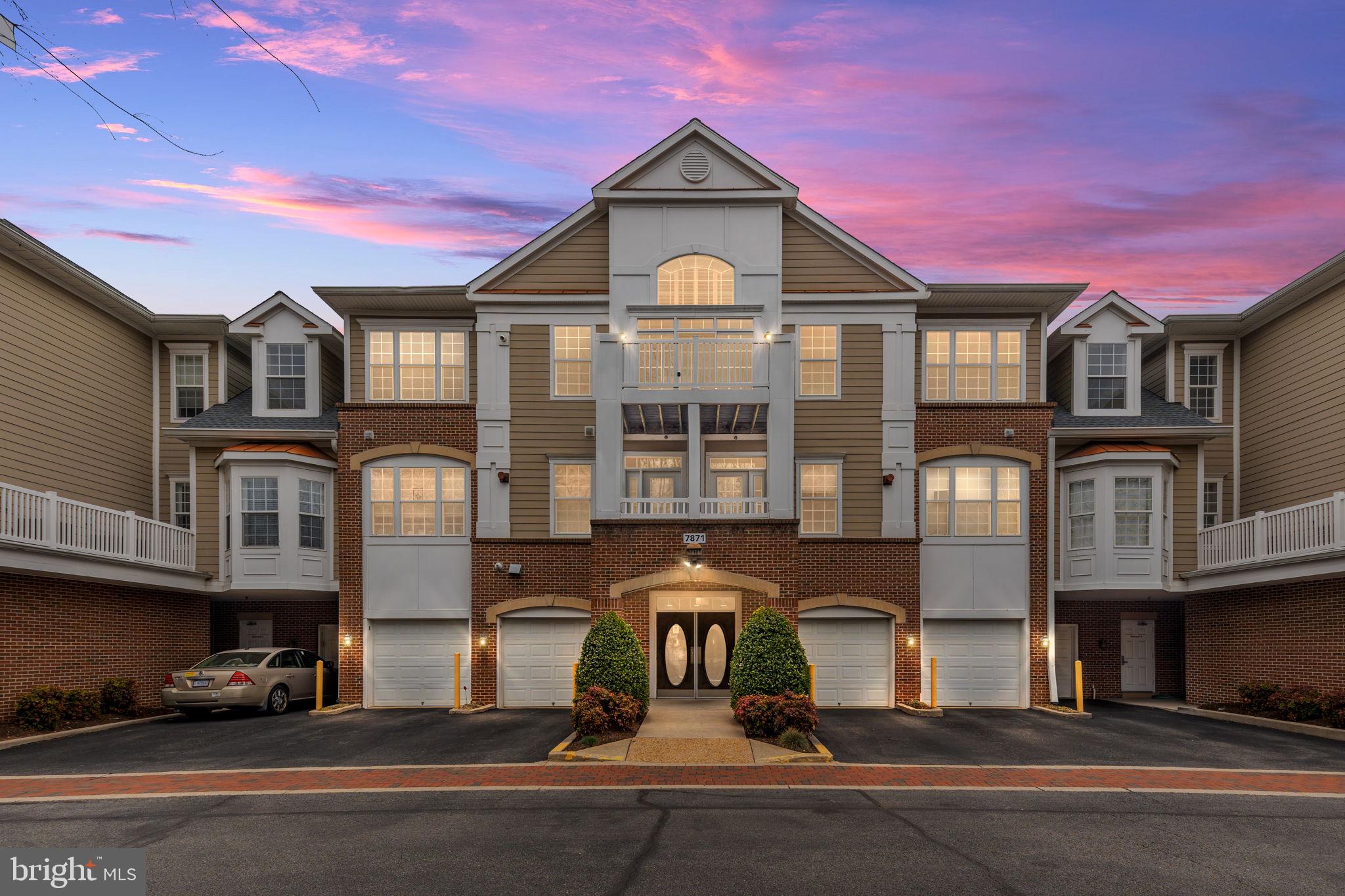 HIDDENBROOK - Residential