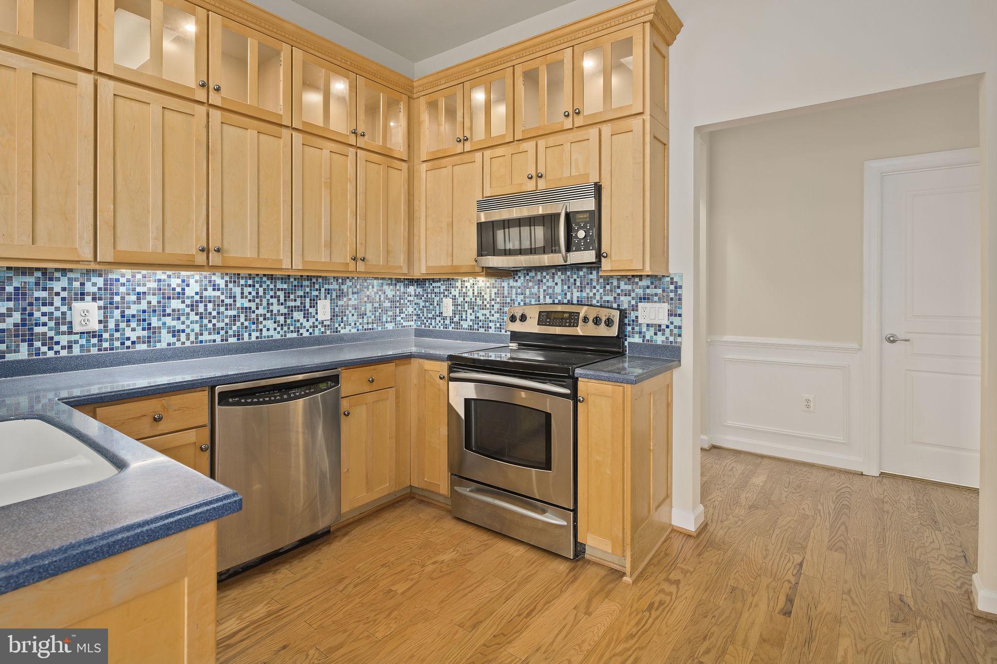 HIDDENBROOK - Residential