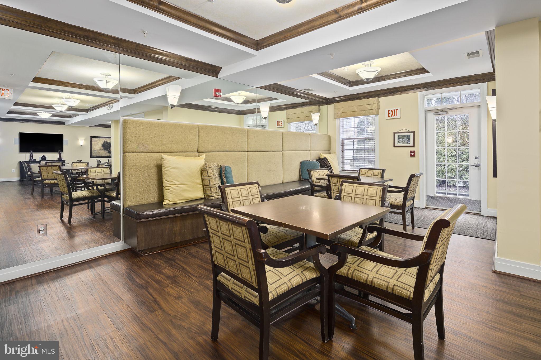 HIDDENBROOK - Residential