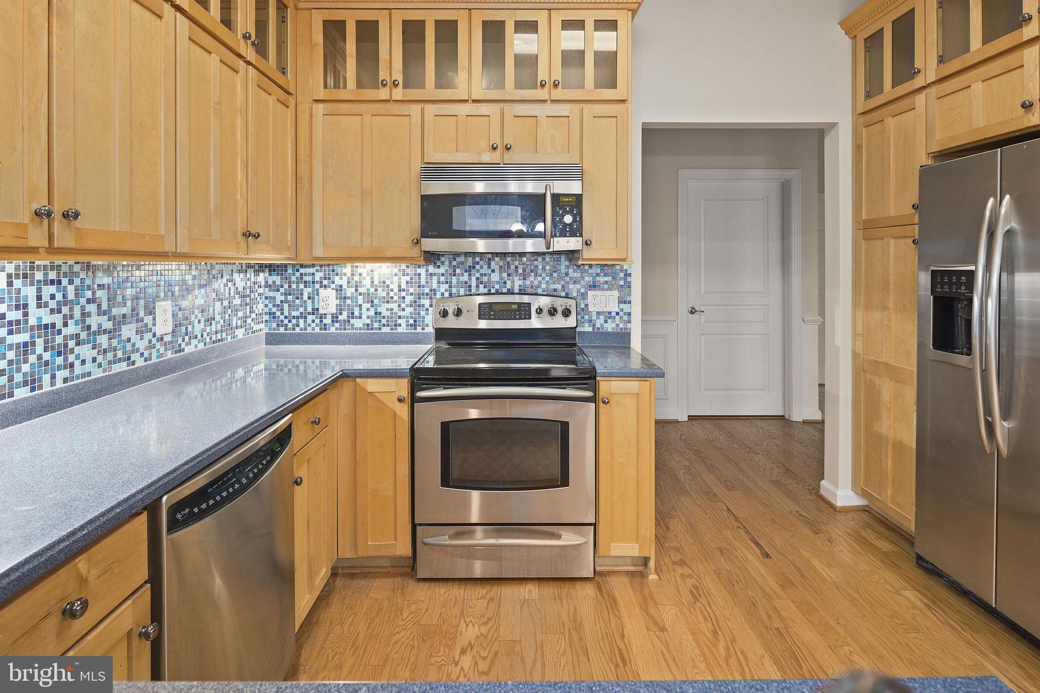 HIDDENBROOK - Residential