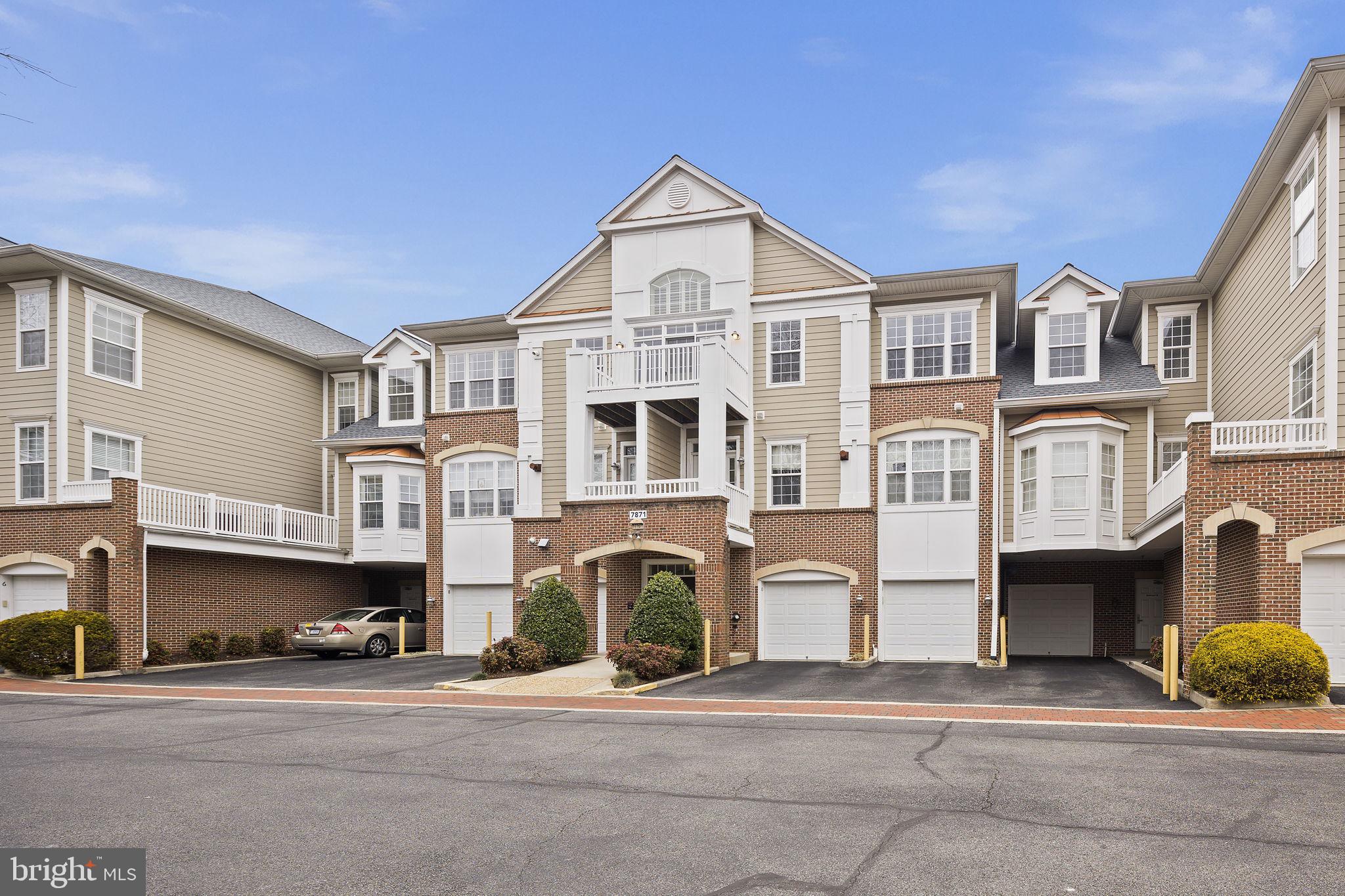 HIDDENBROOK - Residential