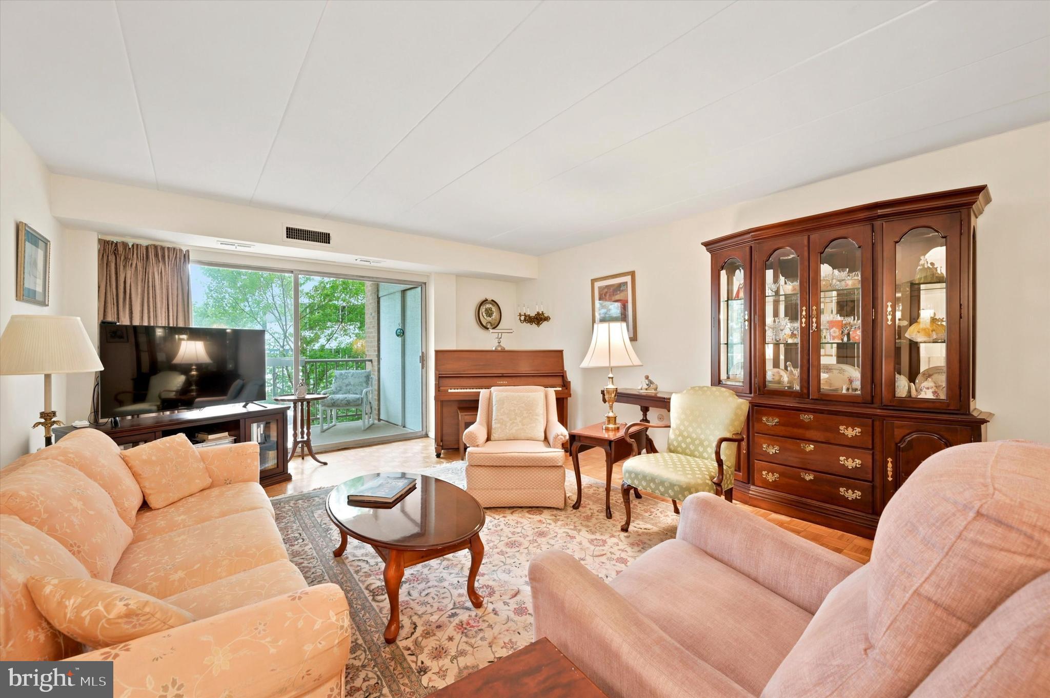 100 WEST AVENUE 308-W