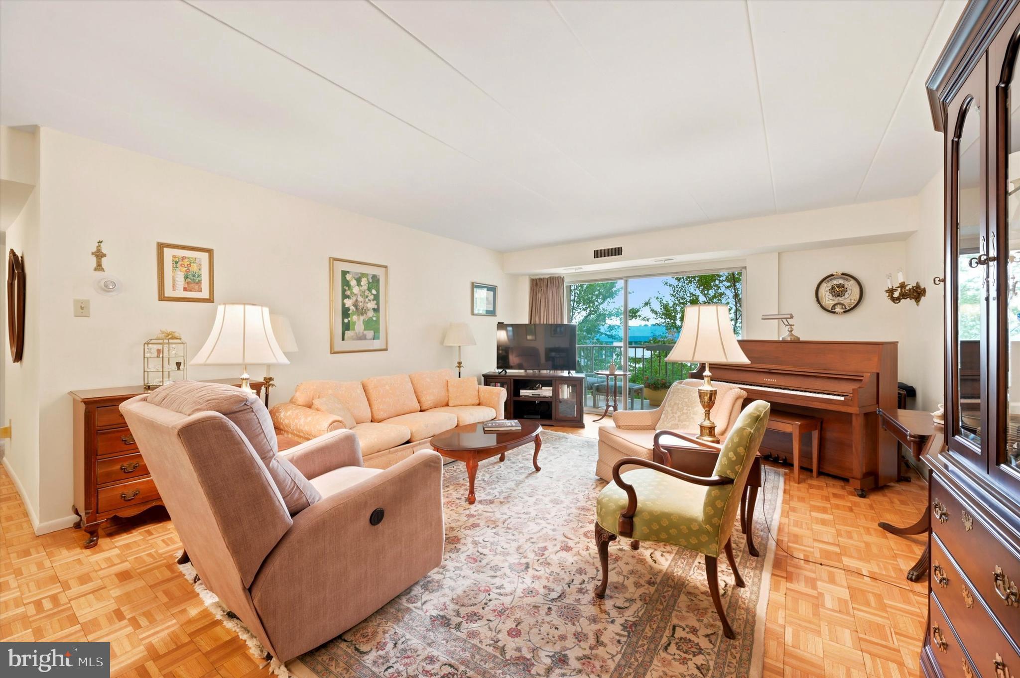 100 WEST AVENUE 308-W