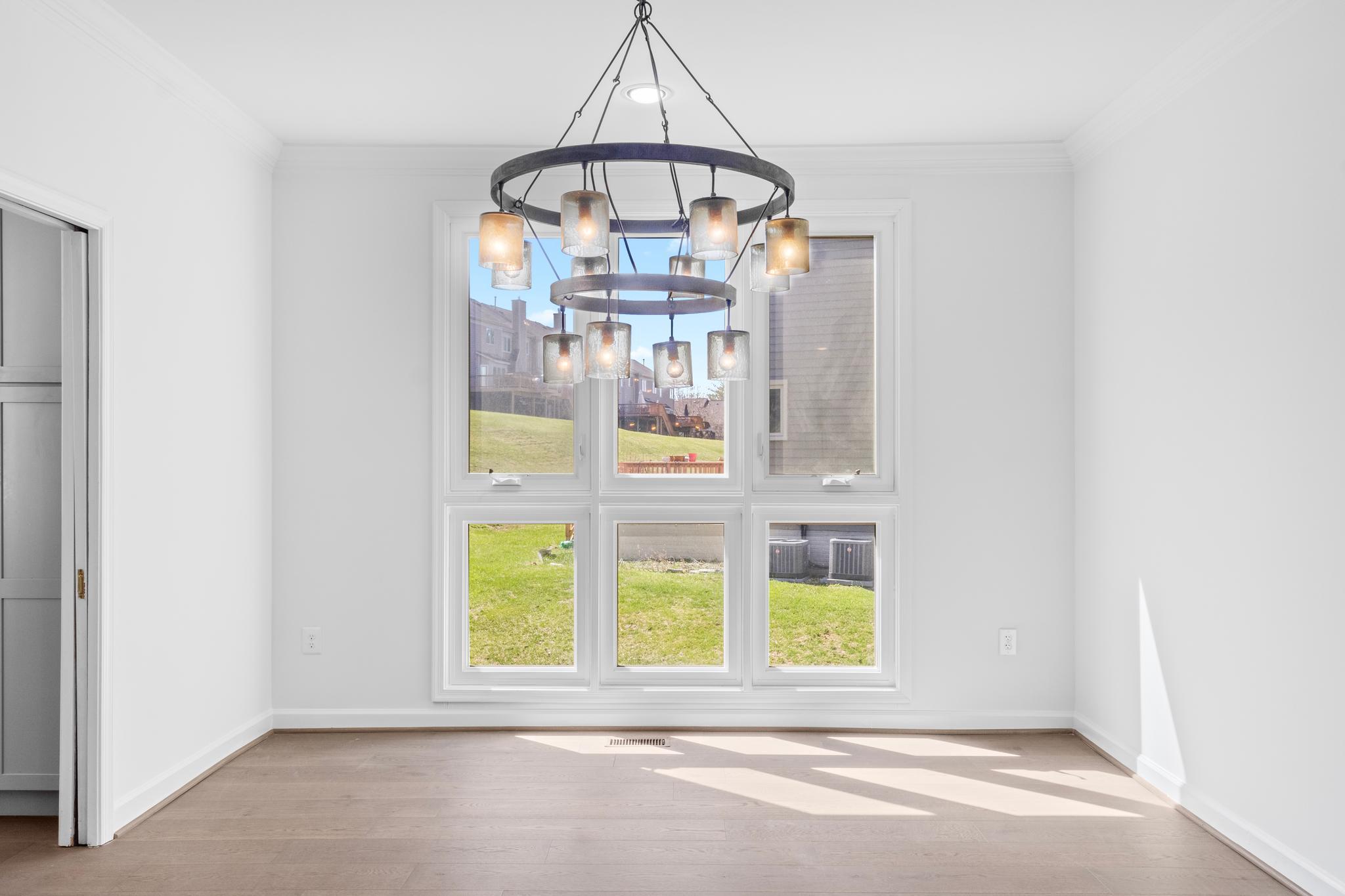 SUMMIT CHASE - Residential