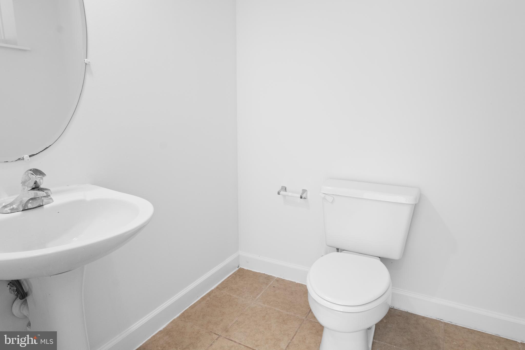 SUMMIT CHASE - Residential