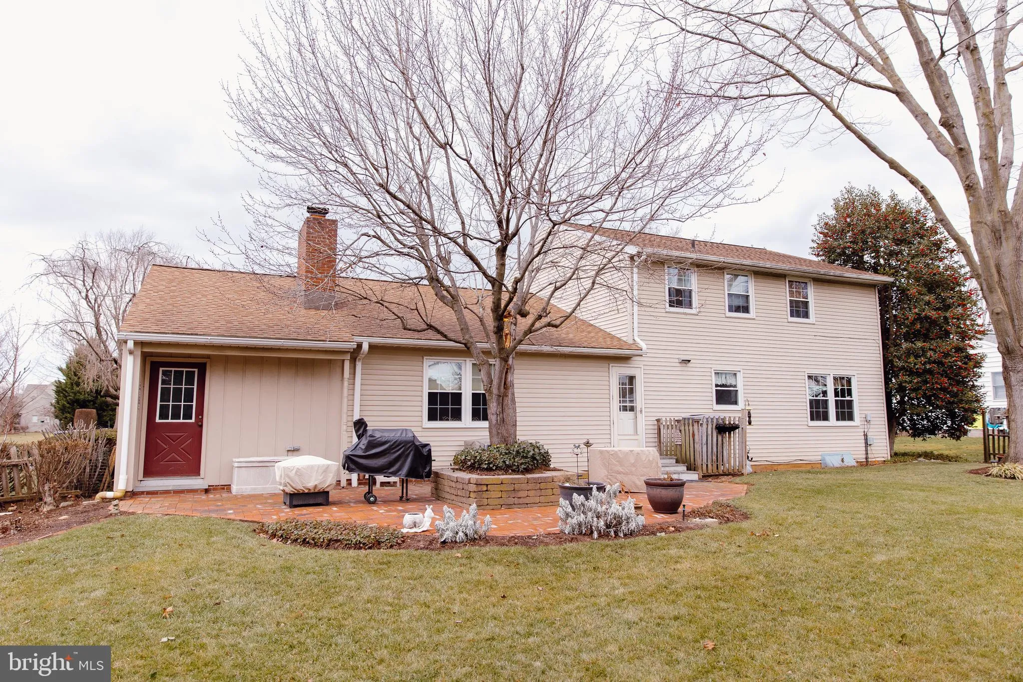 Leola, Pennsylvania 17540, United States, 3 Bedrooms Bedrooms, ,3 BathroomsBathrooms,Residential,Pending,22871