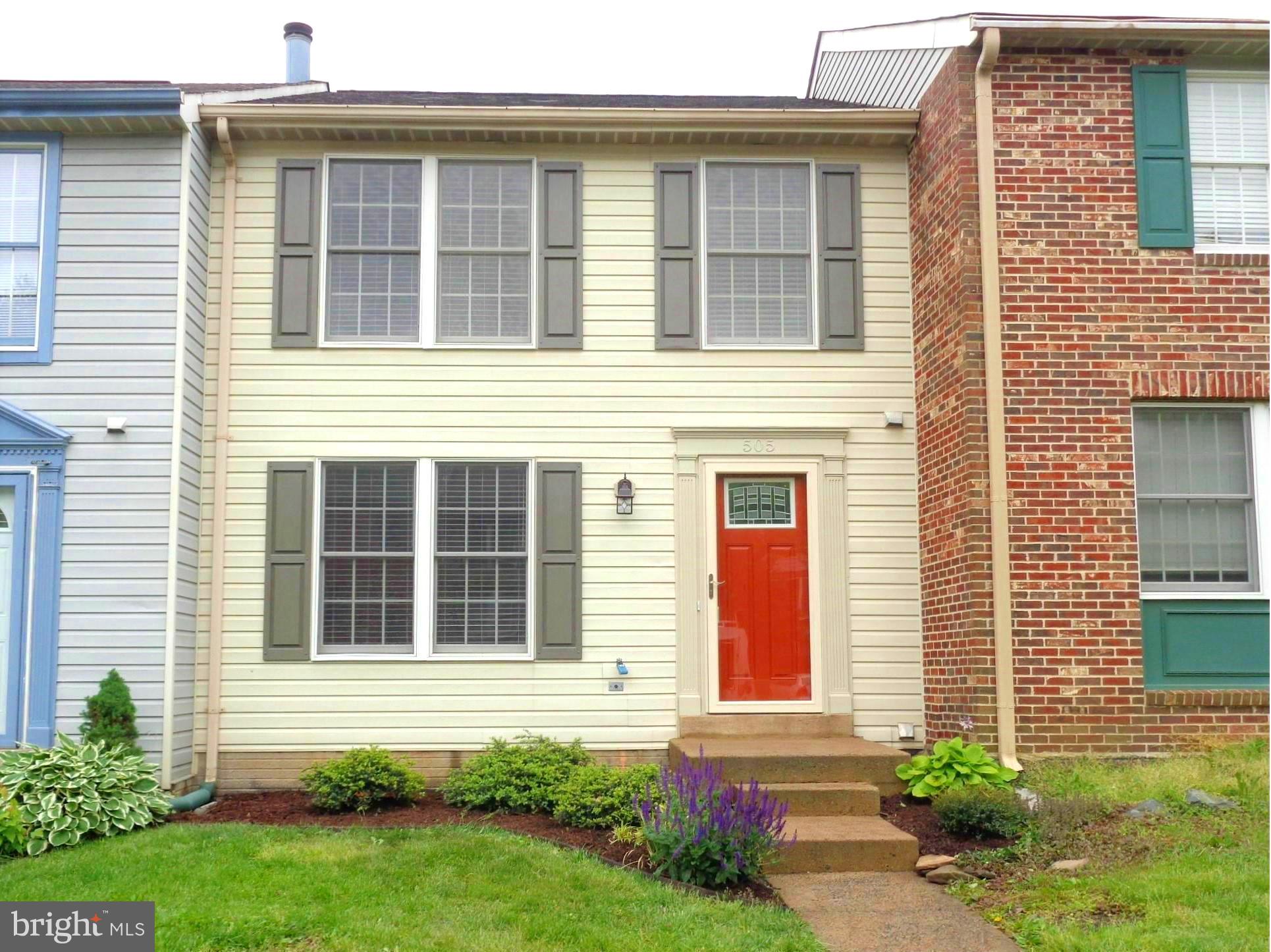 North Stafford - 3 level townhome with 3 bedrooms and 2.5 baths! Convenient location close to I-95 & Quantico. Kitchen features newer stainless steel appliances. Main level and lower level feature Pergo laminate flooring. Available immediately. Pets are considered on a case by case basis. Only 1 small dog will be considered - No cats allowed. Note: Primary bath shower pan is being refinished & freshly caulked once done.