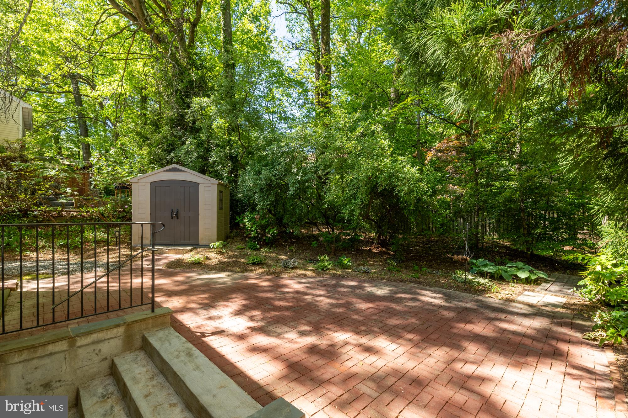 BURKE CENTRE - Residential