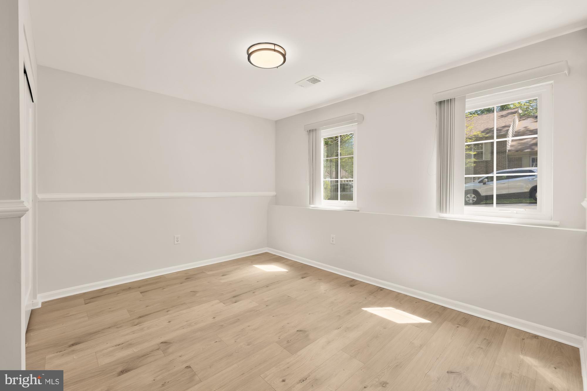 BURKE CENTRE - Residential