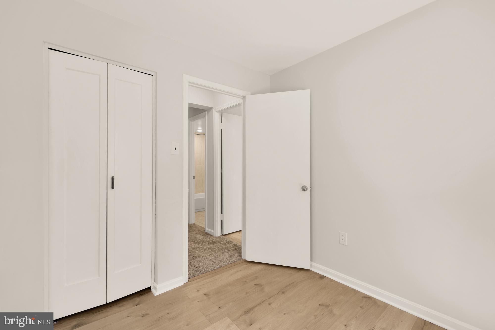 BURKE CENTRE - Residential