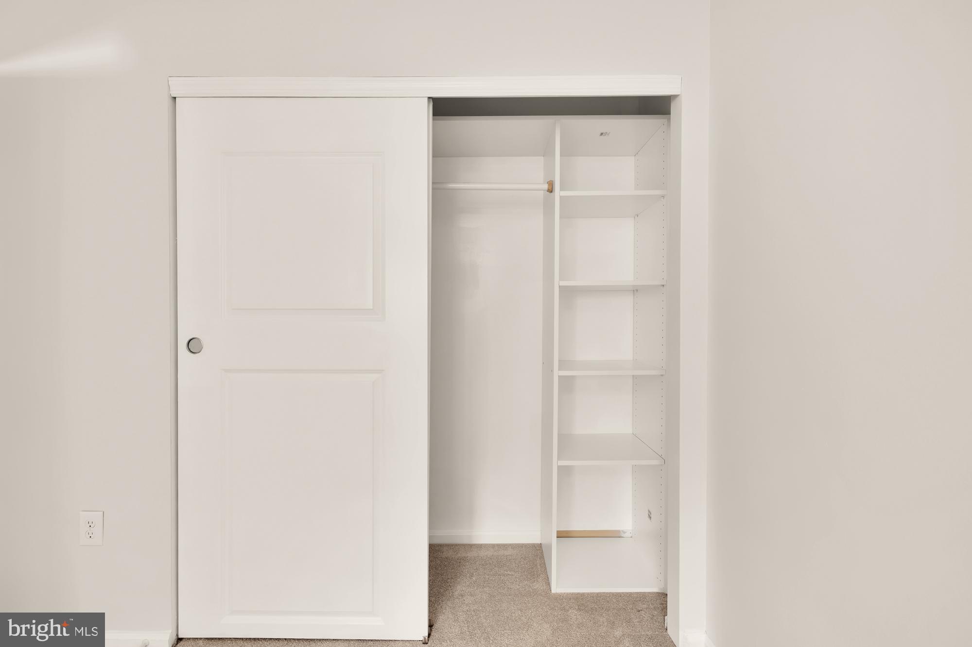 BURKE CENTRE - Residential