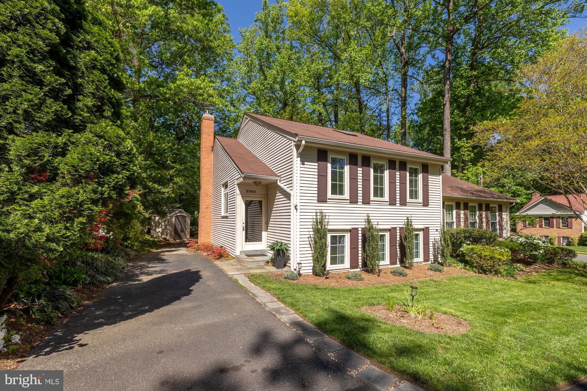 BURKE CENTRE - Residential