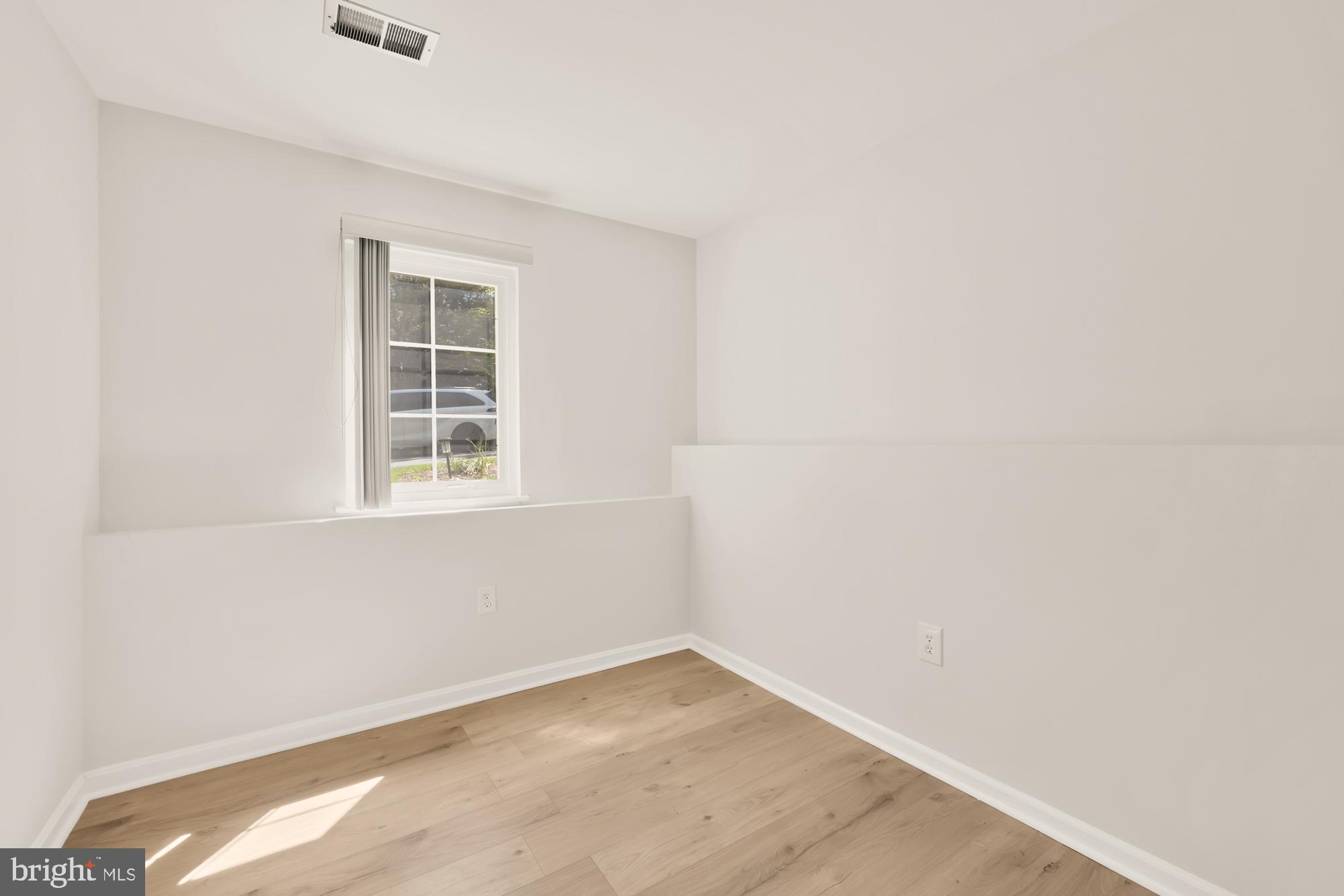 BURKE CENTRE - Residential