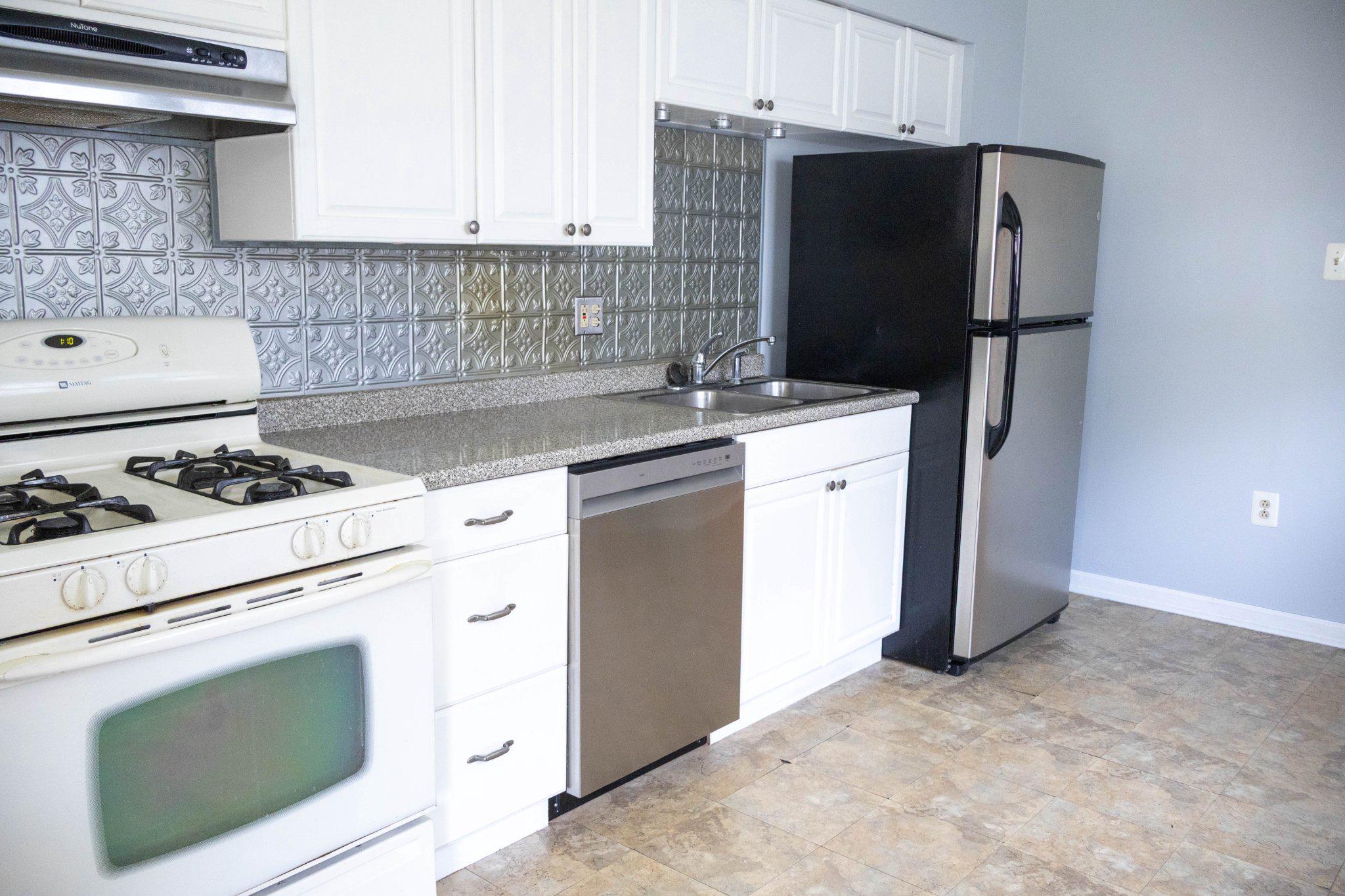 4368 EDGEMONT