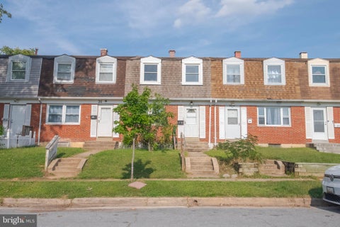 Townhouse For Sale - 33 Bladen Road<br/> ESSEX, MD 21221