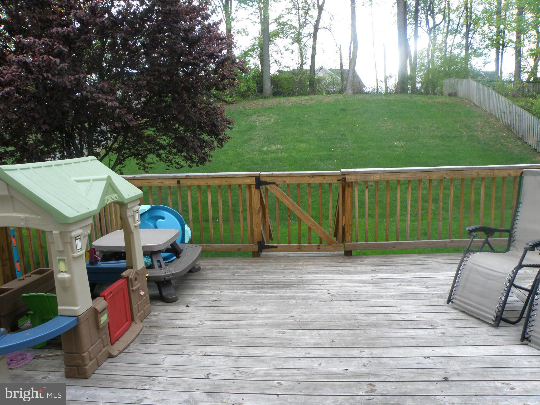 RIDGEFIELD VILLAGE - Residential