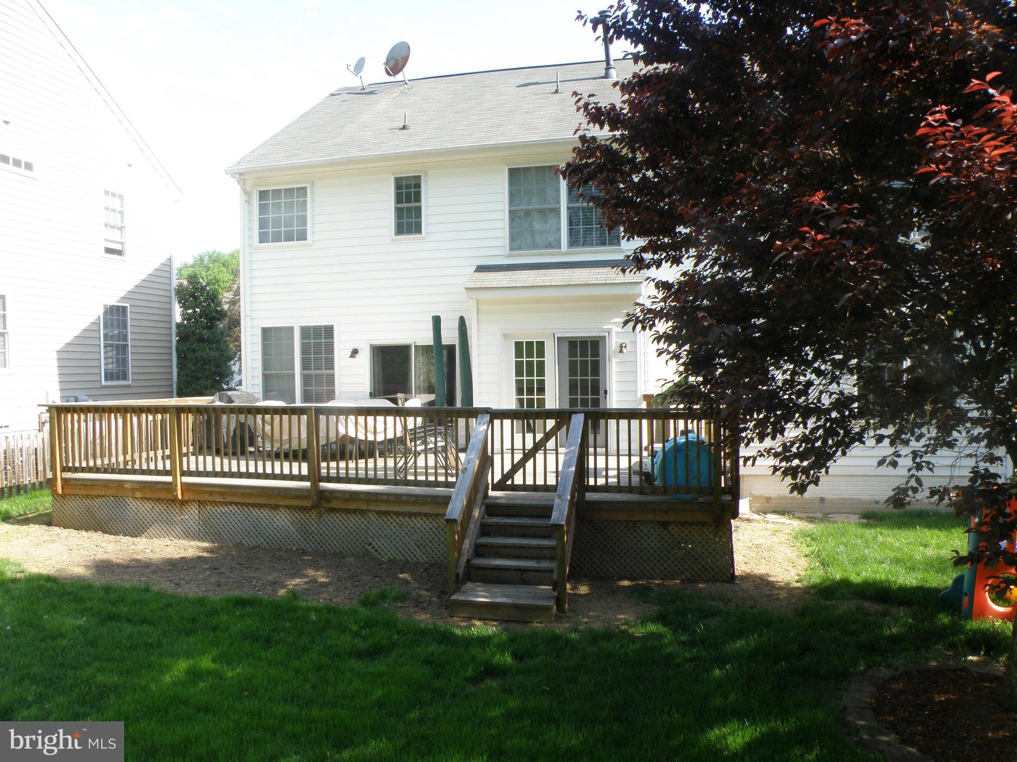 RIDGEFIELD VILLAGE - Residential