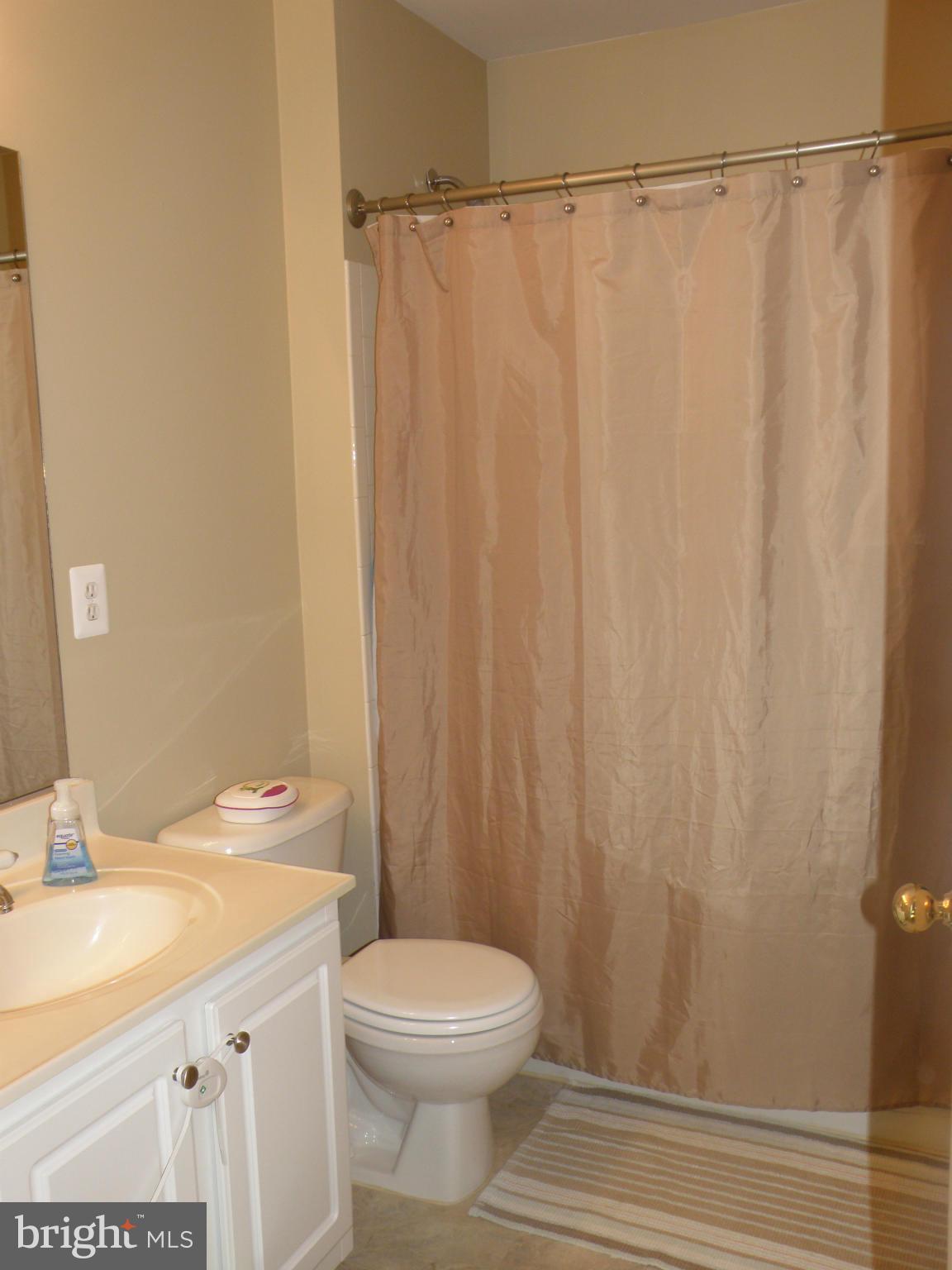 RIDGEFIELD VILLAGE - Residential