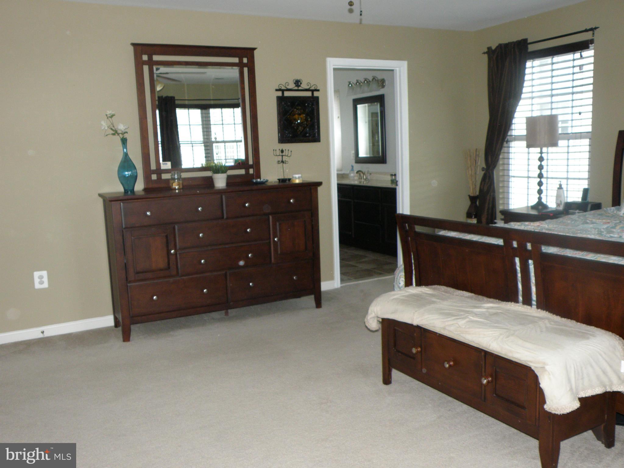 RIDGEFIELD VILLAGE - Residential