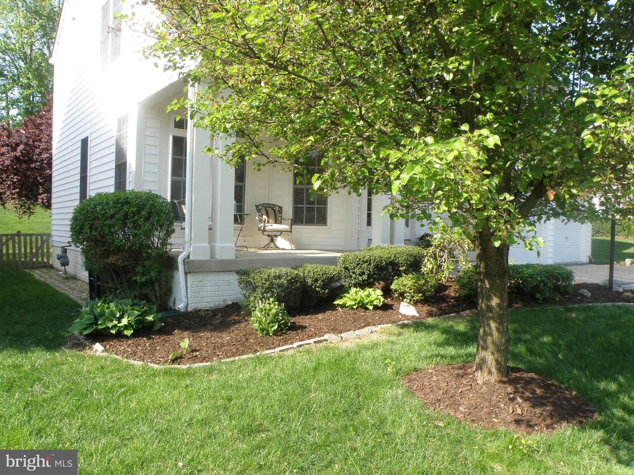 RIDGEFIELD VILLAGE - Residential