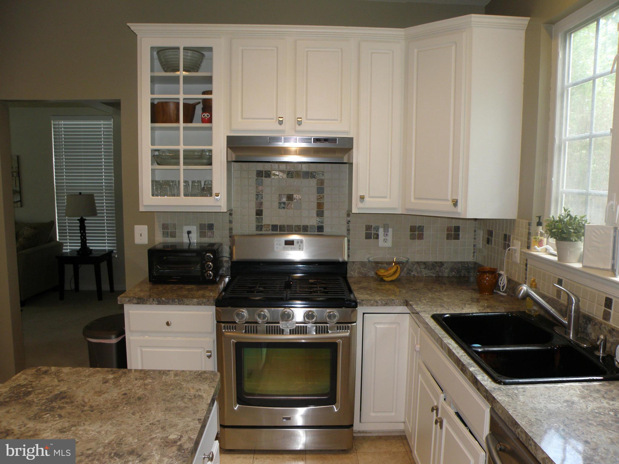 RIDGEFIELD VILLAGE - Residential