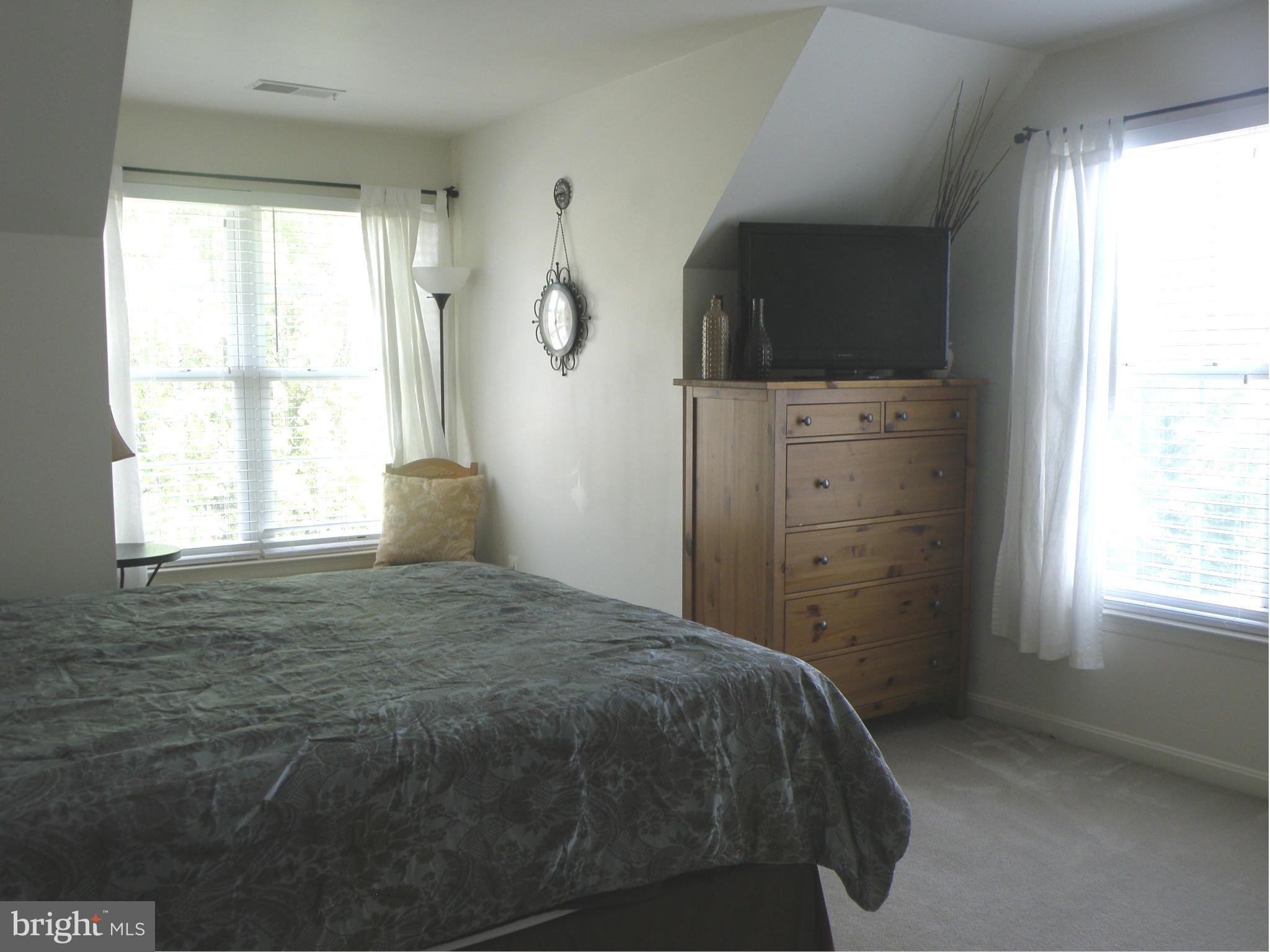 RIDGEFIELD VILLAGE - Residential