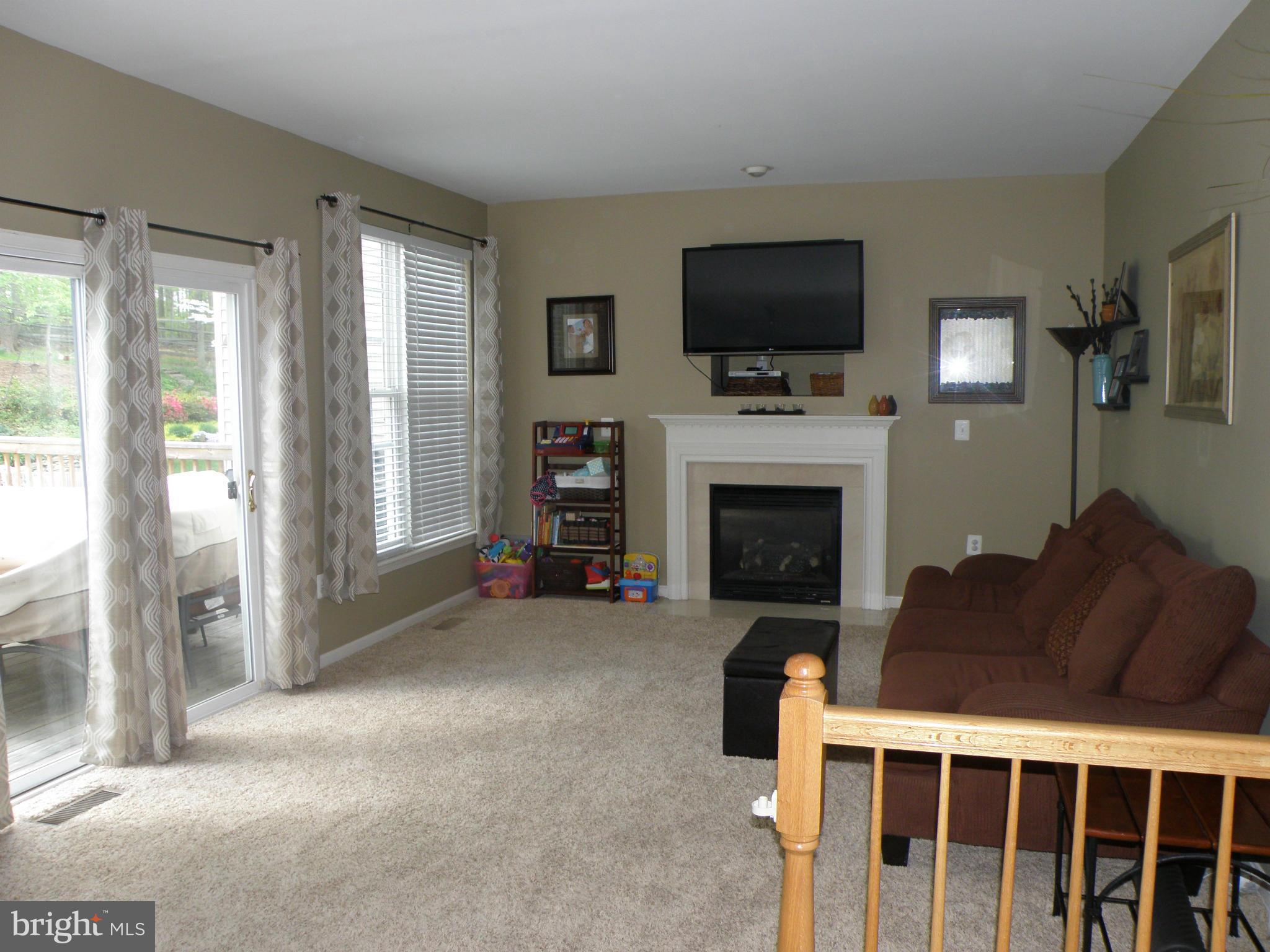 RIDGEFIELD VILLAGE - Residential