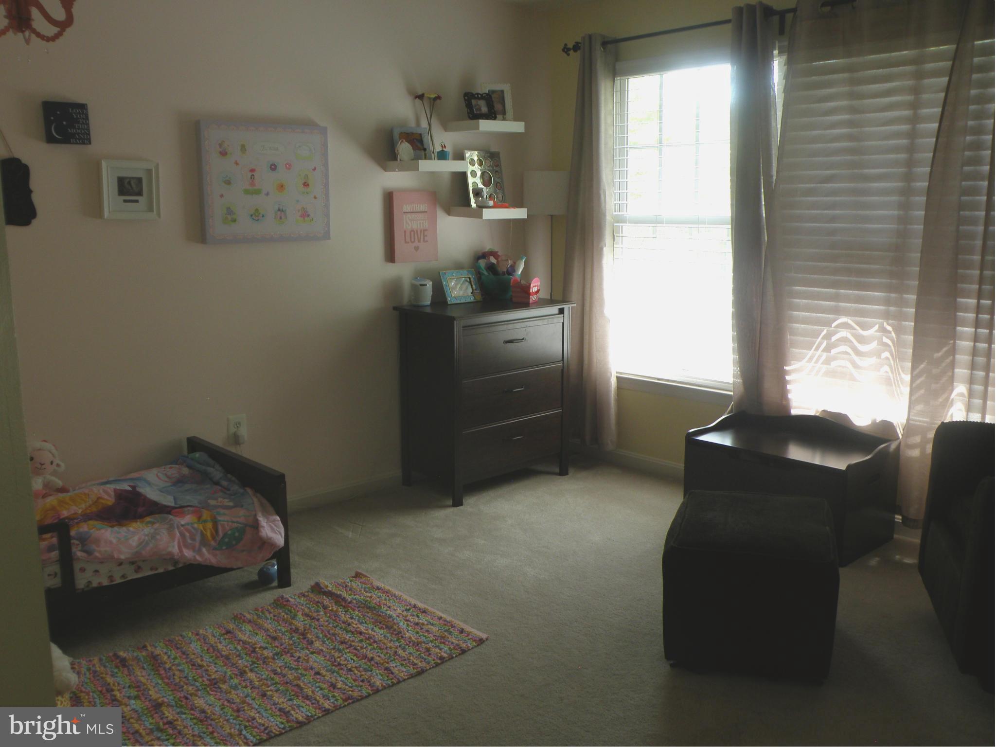 RIDGEFIELD VILLAGE - Residential