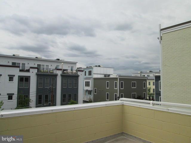 OLD TOWN - Residential Lease